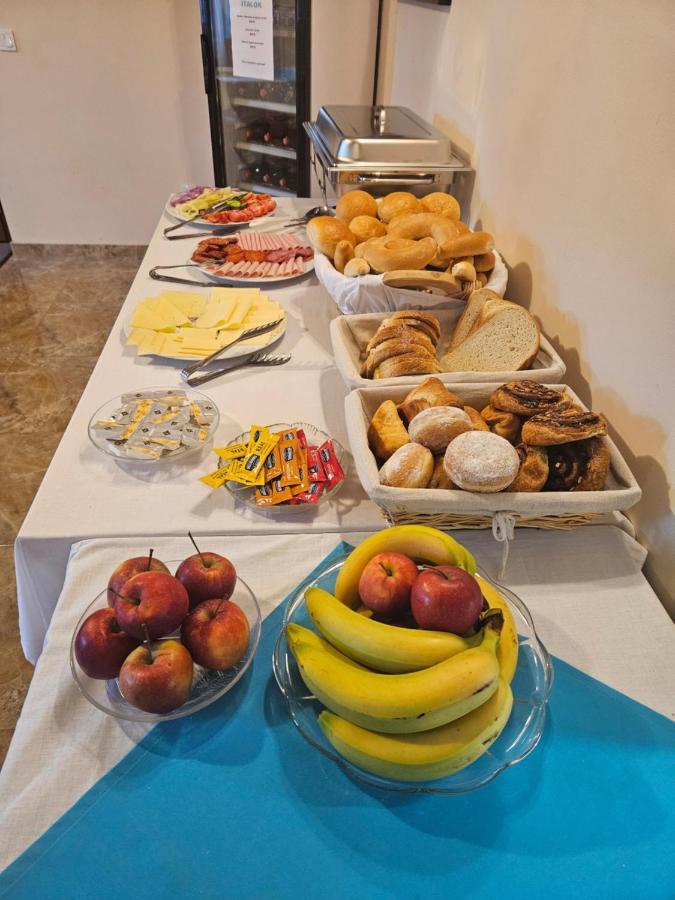 Toroes Panzio Bed & Breakfast Szabolcs Luaran gambar
